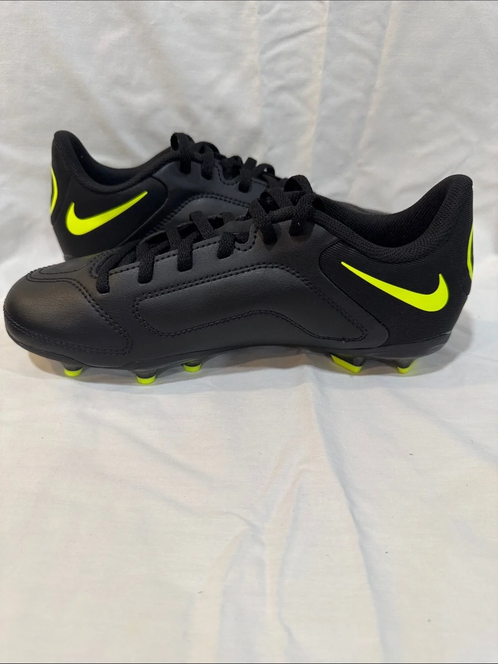 Nike Kids Black & Neon Yellow Soccer Cleats